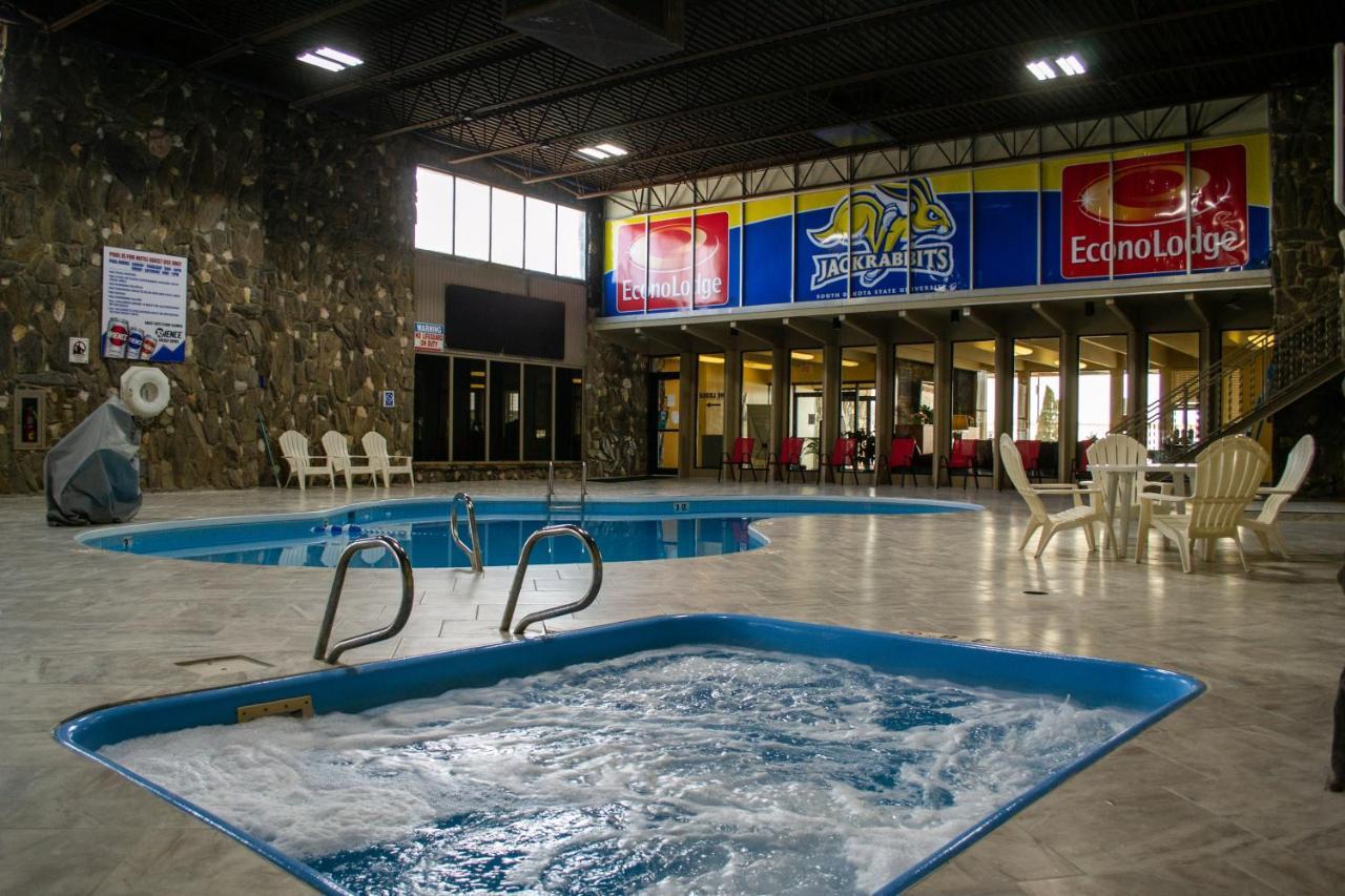 Econo Lodge Inn & Suites Brookings Eksteriør billede