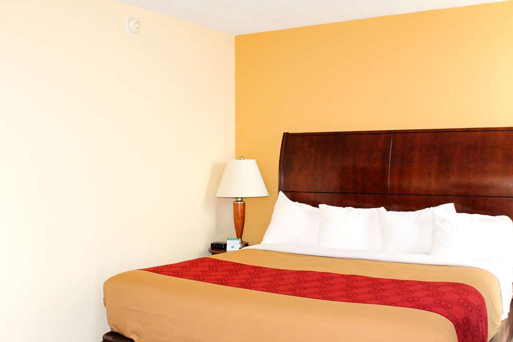 Econo Lodge Inn & Suites Brookings Værelse billede