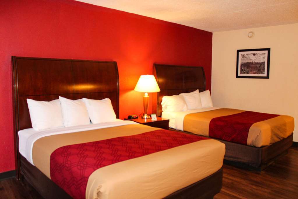 Econo Lodge Inn & Suites Brookings Værelse billede